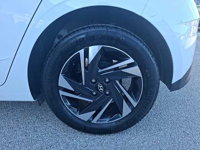 Hyundai i20 1.2 MPI MT Connectline