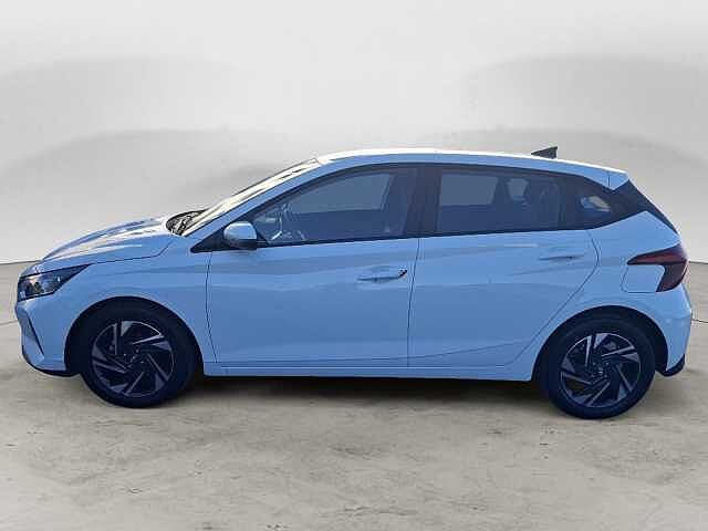 Hyundai i20 1.2 MPI MT Connectline