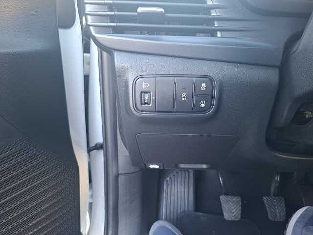 Hyundai i20 1.2 MPI MT Connectline