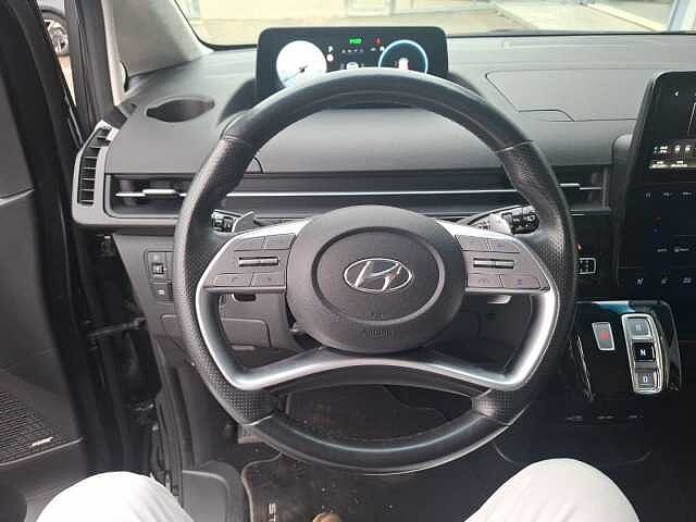 Hyundai STARIA 2.2 AT AWD 7 posti Luxury