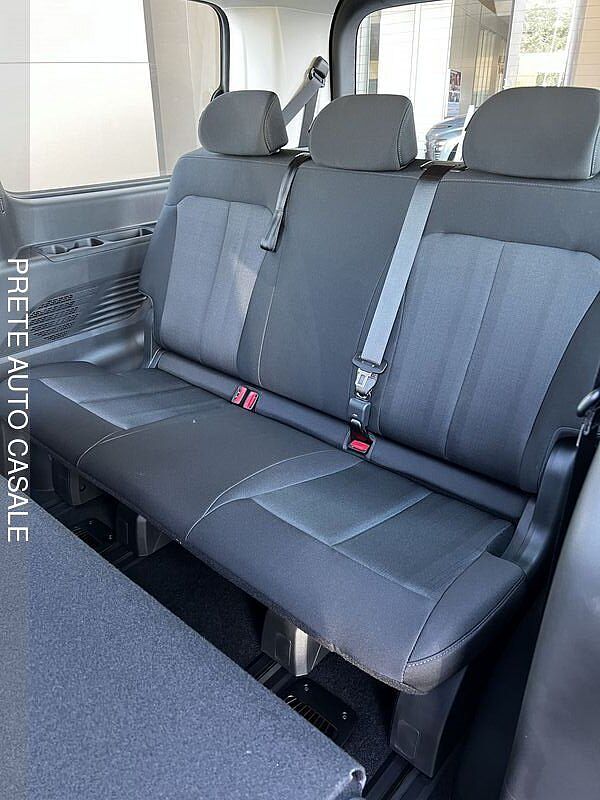Hyundai STARIA 1.6 HEV AT 2WD 9 posti Wagon