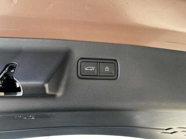 Hyundai  1.6 T-GDi PHEV 4WD AT 5 posti Business