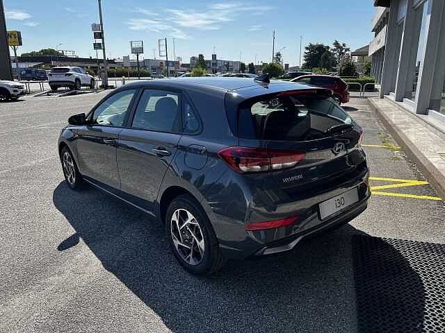 Hyundai i30 1.0 T-GDI DCT 48V 5 porte Business