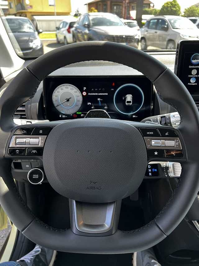 Hyundai INSTER 49 kWh xTech + Login Pack