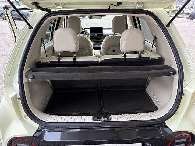 Hyundai INSTER 49 kWh Xclass + Tech pack + cerchi da 17