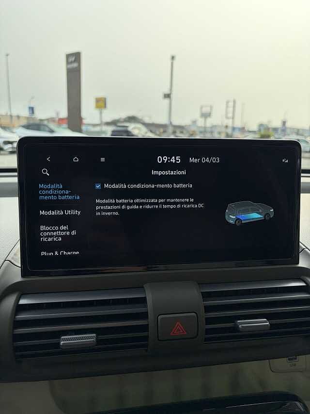 Hyundai INSTER 49 kWh Xclass + Tech pack + cerchi da 17
