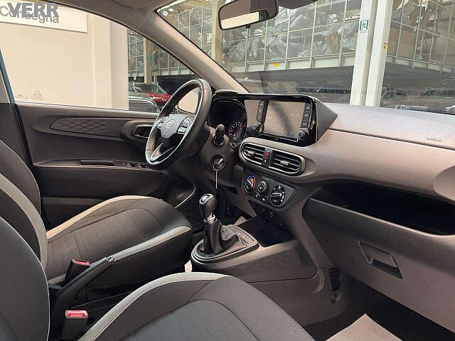 Hyundai i10 i10 1.0 mpi Tech Connect +Retrocamera+Tetto black