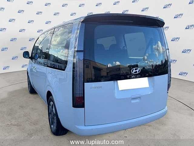 Hyundai STARIA 1.6 HEV AT 2WD 9 posti Wagon