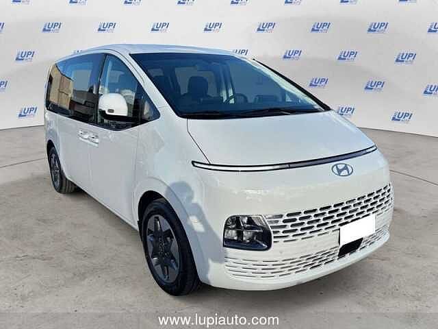 Hyundai STARIA 1.6 HEV AT 2WD 9 posti Wagon