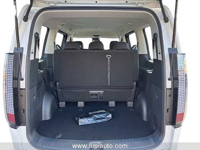 Hyundai STARIA 1.6 HEV AT 2WD 9 posti Wagon