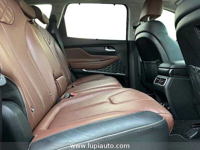 Hyundai SANTA FE 1.6 T-GDI PHEV 4WD A/T 7posti Xclass