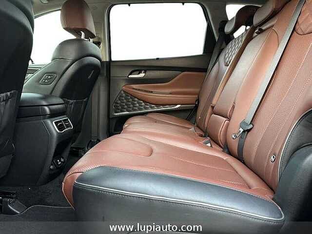 Hyundai SANTA FE 1.6 T-GDI PHEV 4WD A/T 7posti Xclass