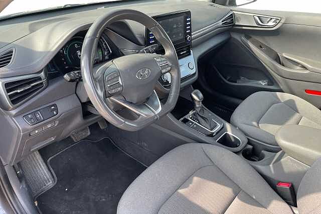Hyundai IONIQ 1.6 Hybrid DCT Tech