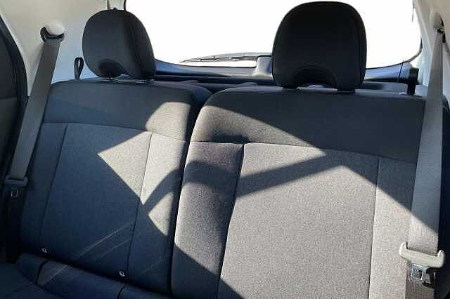 Hyundai INSTER 49 kWh XTech + Login Pack