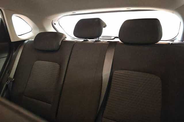 Hyundai i20 1.2 MPI MT Connectline