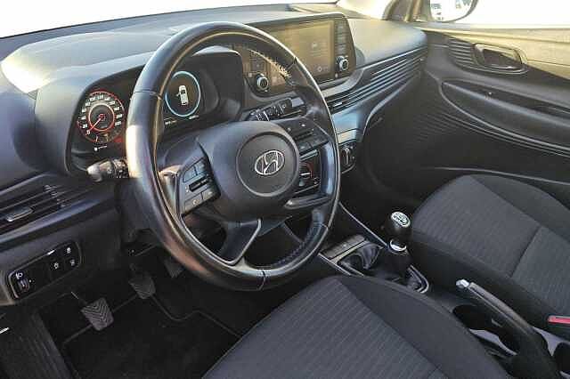Hyundai i20 1.2 MPI MT Connectline