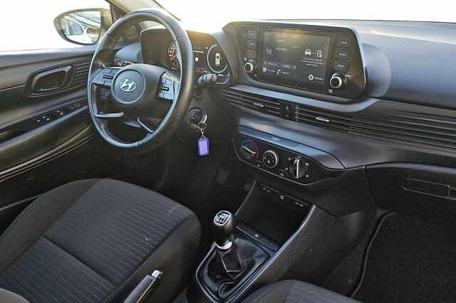 Hyundai i20 1.2 MPI MT Connectline