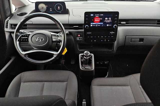 Hyundai STARIA 2.2 MT 2WD 9 posti Wagon