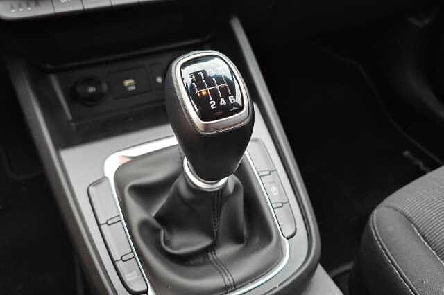 Hyundai KONA 1.0 T-GDI Hybrid 48V iMT XLine