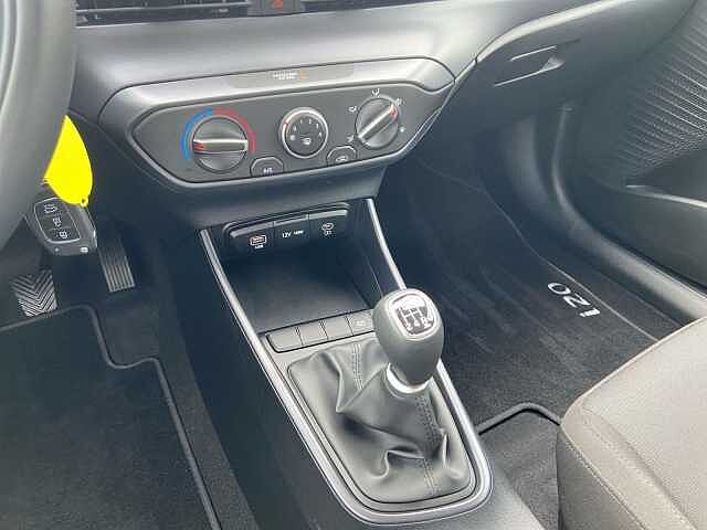 Hyundai i20 1.2 MPI MT GPL ConnectLine + Led Pack + TT