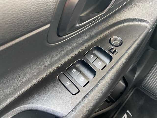 Hyundai i20 1.2 MPI MT GPL ConnectLine + Led Pack + TT