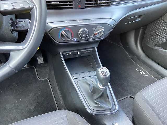 Hyundai i20 1.2 MPI MT ConnectLine