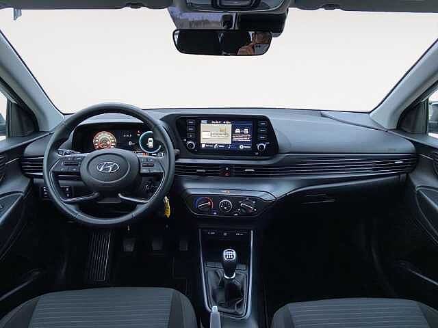 Hyundai i20 1.2 MPI MT Connectline