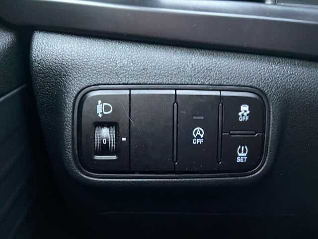 Hyundai i20 1.2 MPI MT Connectline