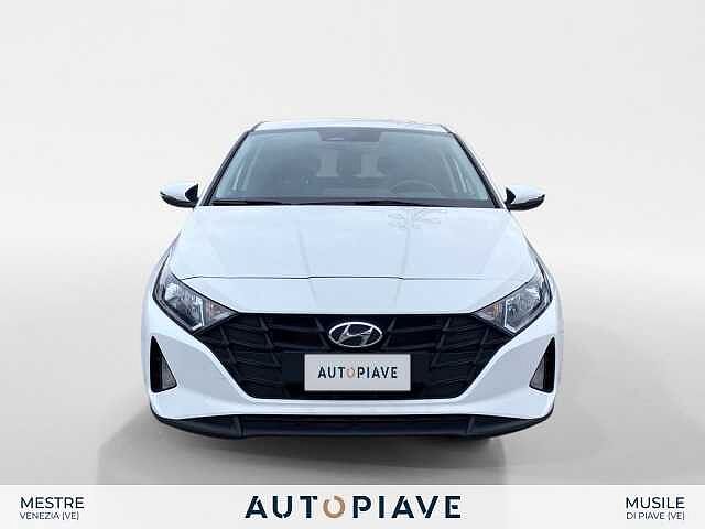 Hyundai i20 1.2 MPI MT Connectline