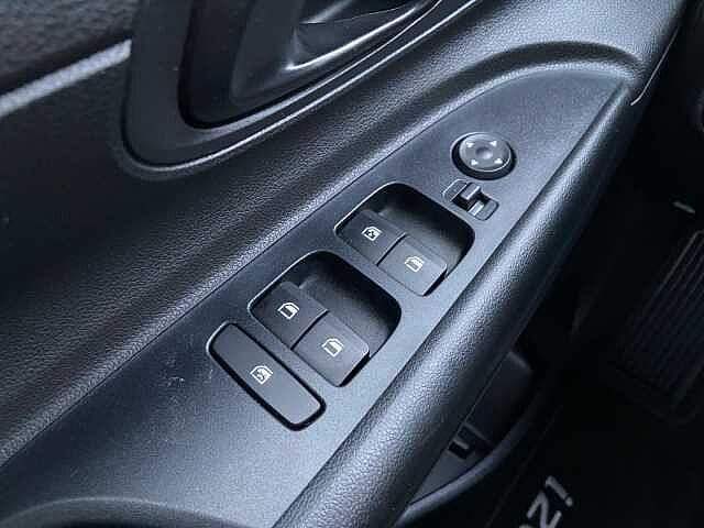 Hyundai i20 1.2 MPI MT Connectline