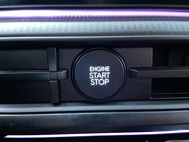 Hyundai Santa Fe 1.6 T-GDi HEV 4WD AT 7 posti XClass Calligraphy Pack Bianco