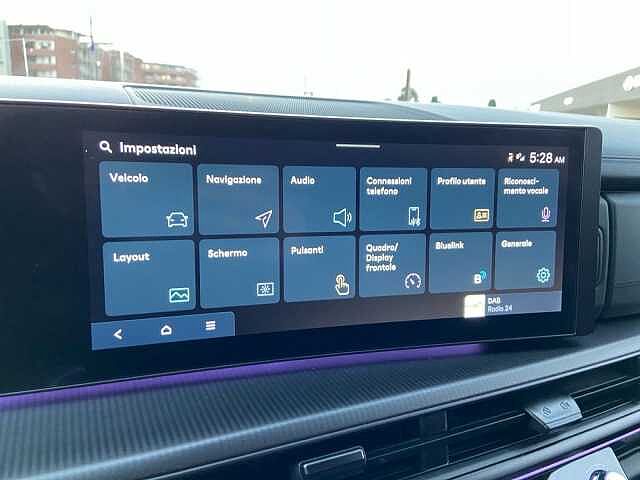 Hyundai Santa Fe 1.6 T-GDi HEV 4WD AT 7 posti XClass Calligraphy Pack Bianco