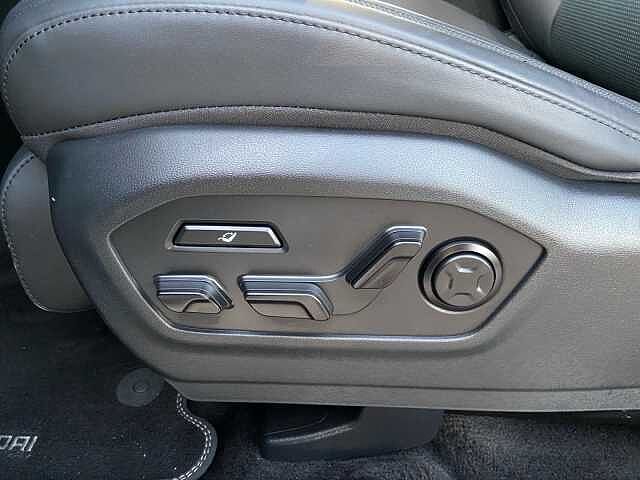 Hyundai Santa Fe 1.6T-GDi PHEV 4WD AT 7 posti XClass Bianco