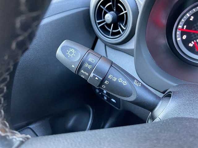 Hyundai i10 1.0 MPI Tech