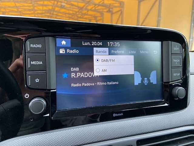 Hyundai i10 1.0 MPI Tech Connect Pack