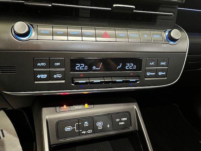 Hyundai KONA EV 64.8 KWh Exclusive