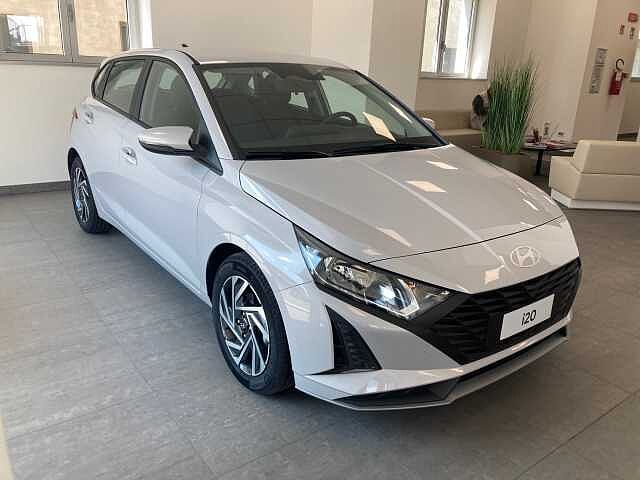 Hyundai i20 1.2 MPI MT Connectline