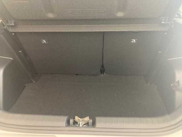 Hyundai i20 1.2 MPI MT Connectline