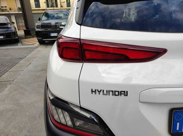 Hyundai Kona 1&ordf;s. (2017-23) HEV 1.6 DCT XLine Bianco