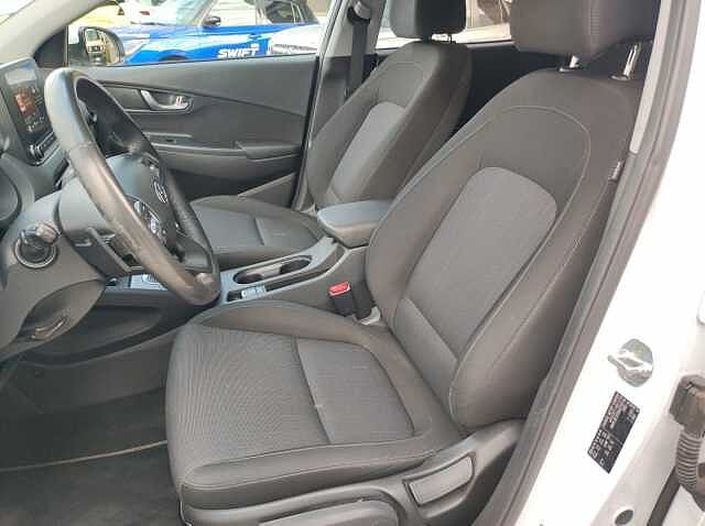 Hyundai Kona 1&ordf;s. (2017-23) HEV 1.6 DCT XLine Bianco