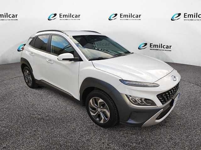 Hyundai Kona 1&ordf;s. (2017-23) HEV 1.6 DCT XLine Bianco