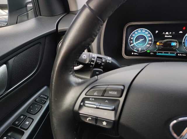 Hyundai Kona 1&ordf;s. (2017-23) HEV 1.6 DCT XLine Bianco