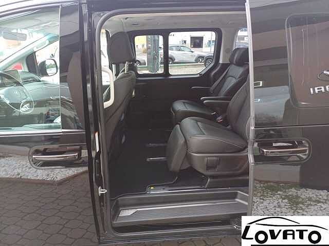 Hyundai STARIA STARIA LUXURY MY23 AT AWD
