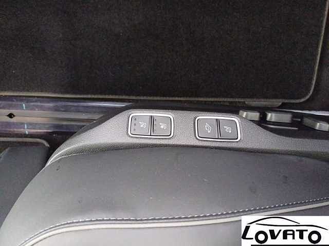 Hyundai STARIA STARIA LUXURY MY23 AT AWD