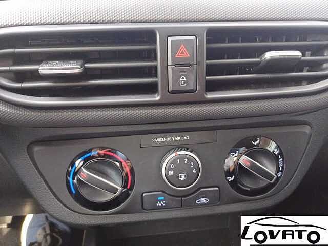 Hyundai i10 1.0 MPI  Tech + CP + CP