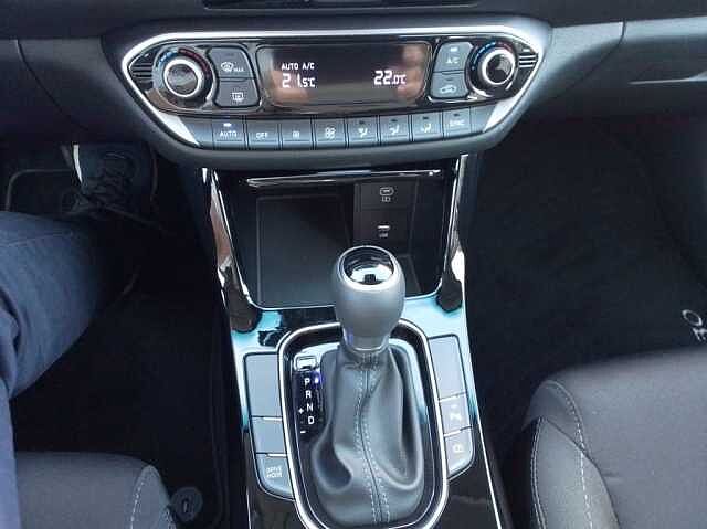 Hyundai i30 1.0 T-GDI DCT 48V 5 porte Business