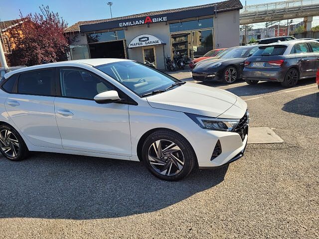 Hyundai i20 1.2 MPI MT GPL Connectline EXTERIOR PACK