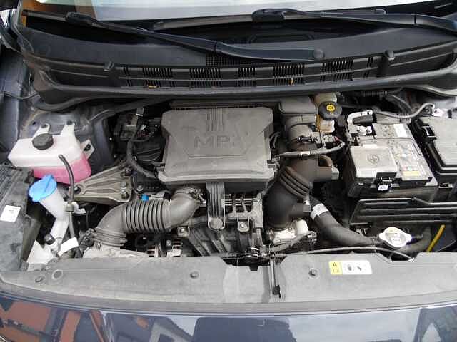 Hyundai i10 1.0 MPI Tech + CONNECT PACK SOLO 20.900 KM