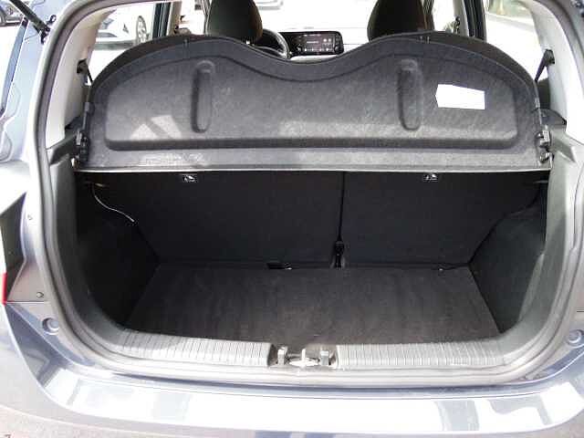 Hyundai i10 1.0 MPI Tech + CONNECT PACK SOLO 20.900 KM