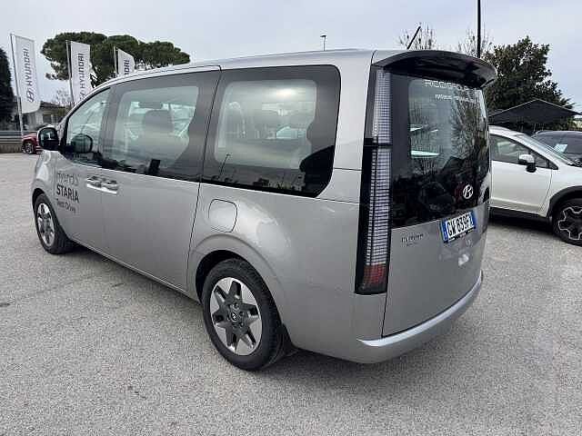 Hyundai STARIA 2.2 MT 2WD 9 posti Wagon